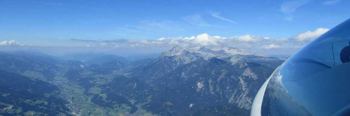Flugwegposition um 09:37:35: Aufgenommen in der Nähe von Michaelerberg, Österreich in 2338 Meter